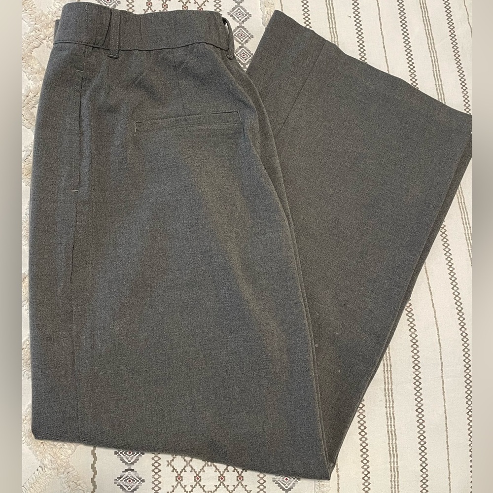 Abercrombie & Fitch grey pull on wide leg dress pants, flannel/cotton size small